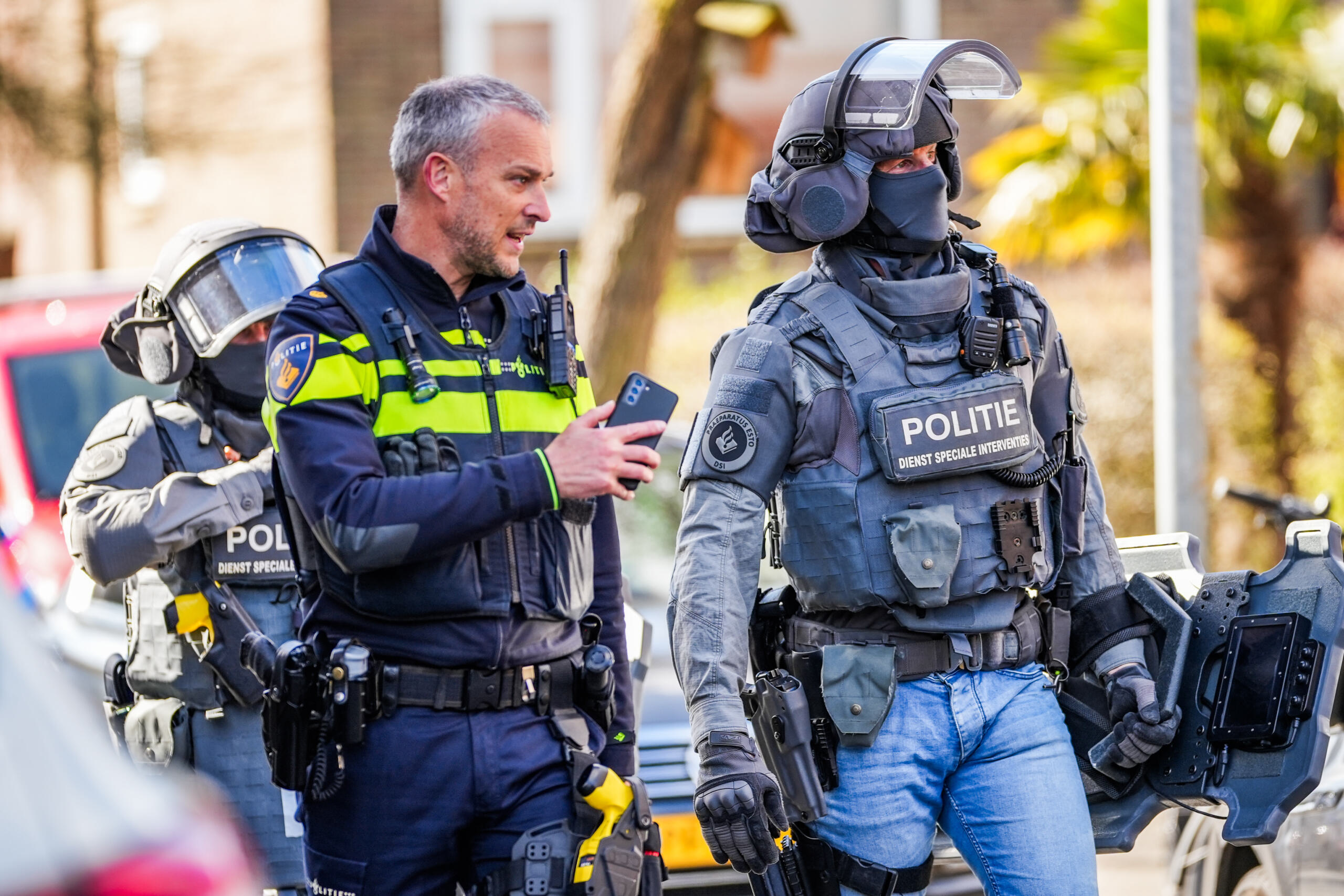 Arrestatieteam haalt verwarde man uit woning in Groningen